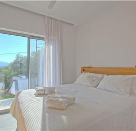 5 bedroom luxury villa with infinity pool, sea views and tennis court near Chania, sleeps 10